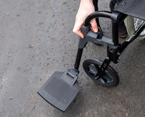 RHealthcare Dash Lite 2 | Lightweight Self-Propelled & Attendant Wheelchair